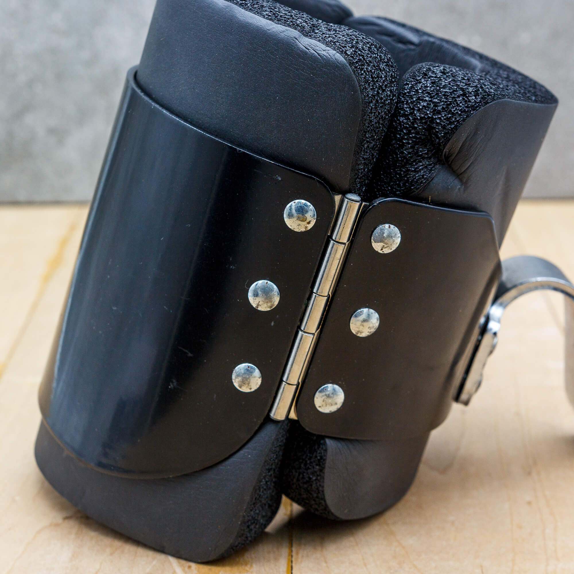 TheRack.Co Basics Anti-Gravity Inversion Boots - Image 5